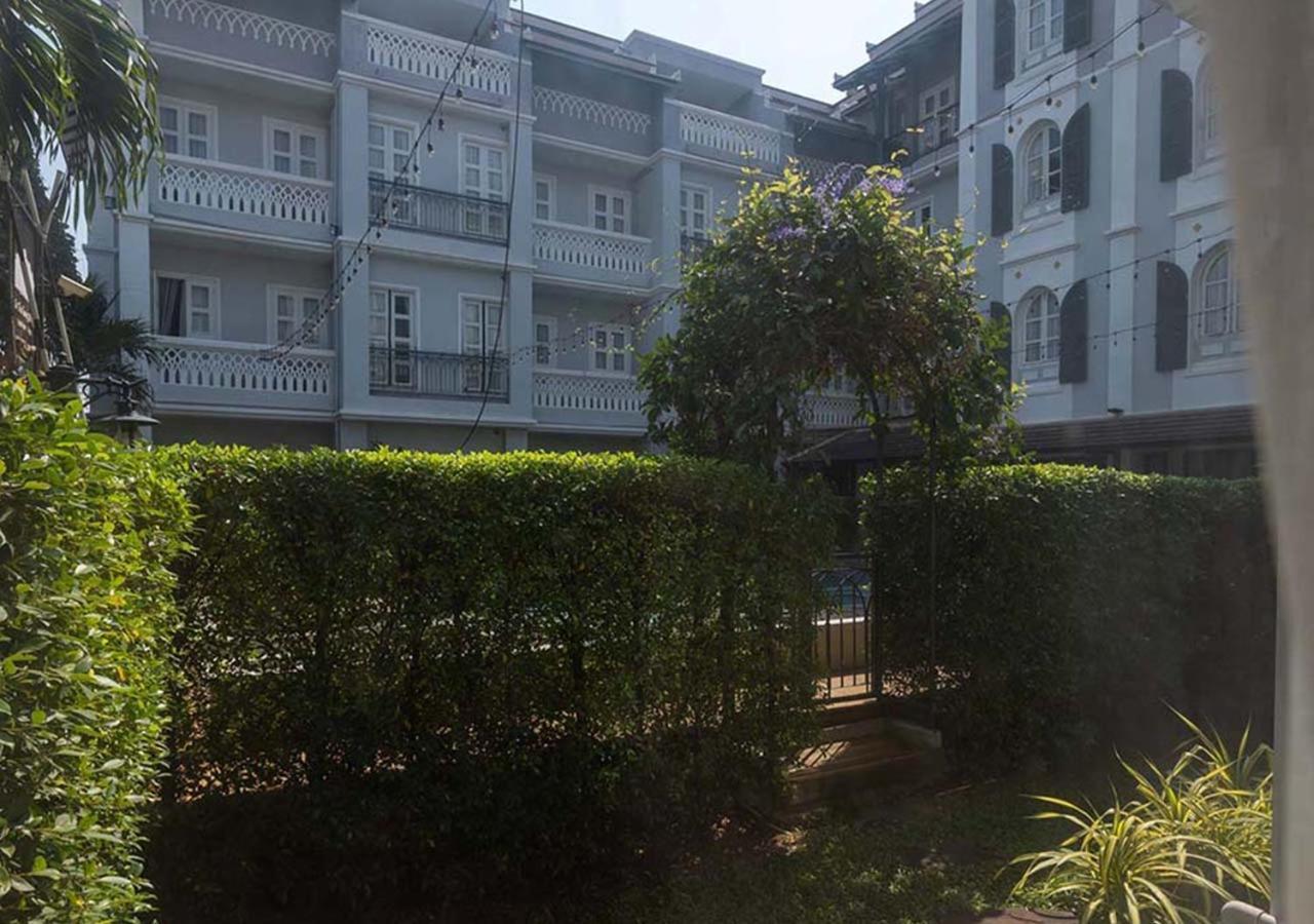 Le Thatluang D'Or Boutique Hotel Вьентьян Экстерьер фото