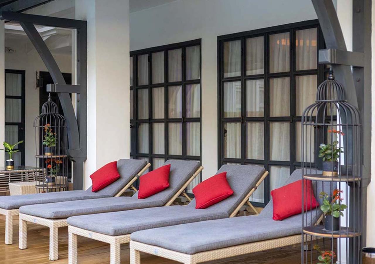 Le Thatluang D'Or Boutique Hotel Вьентьян Экстерьер фото