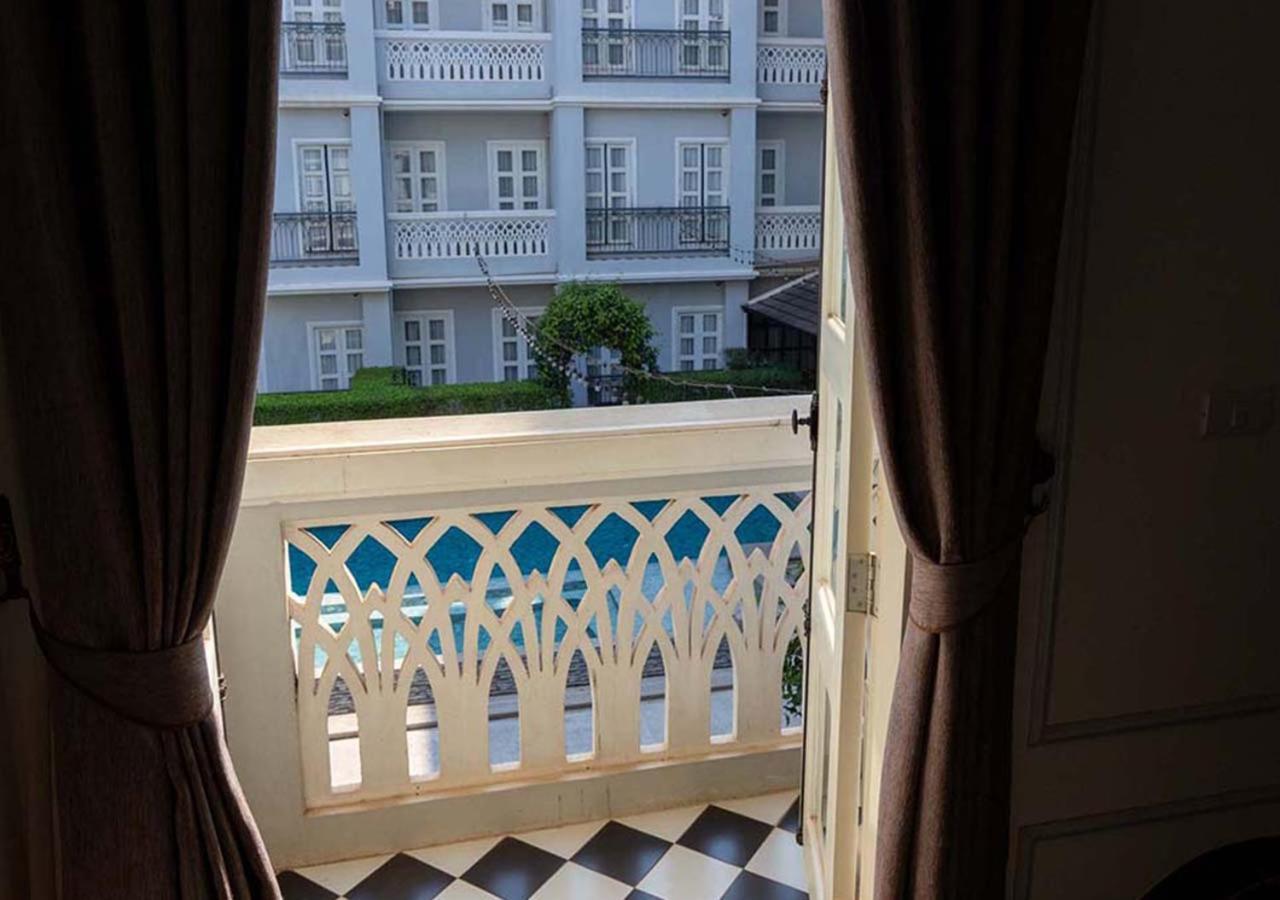 Le Thatluang D'Or Boutique Hotel Вьентьян Экстерьер фото