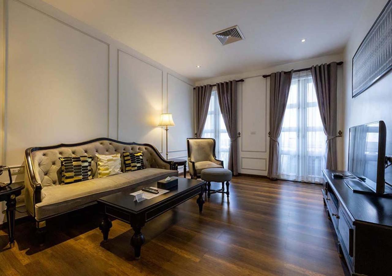 Le Thatluang D'Or Boutique Hotel Вьентьян Экстерьер фото